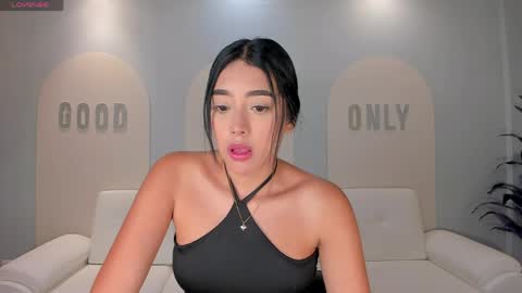 Sacrlett Blaze online show from 05.04.26