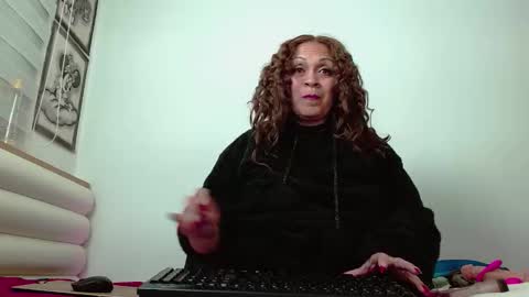 scarlettbooty online show from 11.29.25