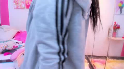 Scarlette  online show from 01.29.25