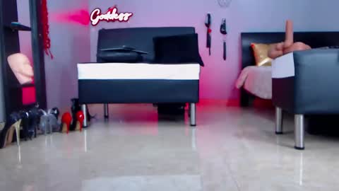 Snapshot of scarlettestone chatting on 12.11.24 Marisol online show from 12.11.24