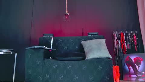 Snapshot of scarlettestone chatting on 10.12.25 Marisol online show from 10.12.25