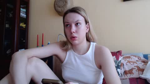 Snapshot of scarlettford chatting on 12.12.24 Scarlett online show from 12.12.24