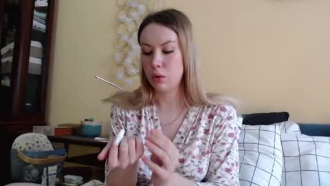 Snapshot of scarlettford chatting on 02.19.25 Scarlett online show from 02.19.25