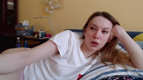 Snapshot of scarlettford chatting on 02.26.25 Scarlett online show from 02.26.25