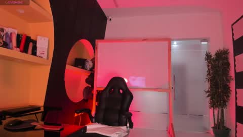 Scarlett Hot online show from 09.26.25