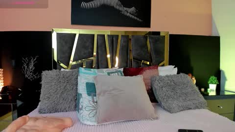 scarlettorres online show from 12.02.25