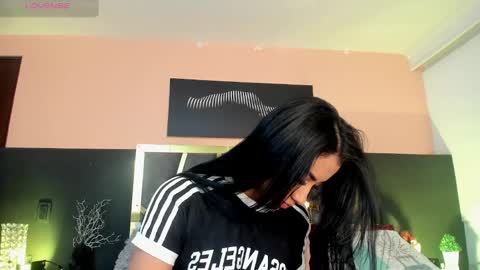 Snapshot of scarlettorres chatting on 12.22.25 scarlettorres online show from 12.22.25