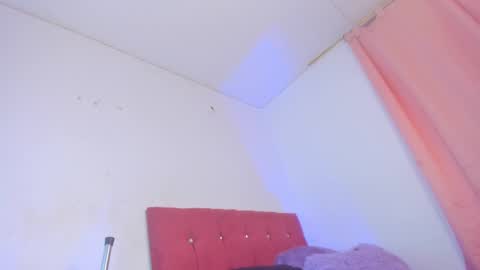 Snapshot of scarlettqueen56 chatting on 03.09.25 chloe online show from 03.09.25