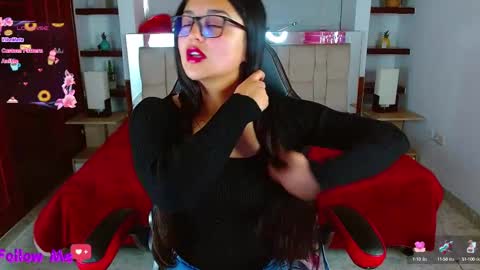 Snapshot of scarlleth_1 chatting on 02.19.25 scarllet online show from 02.19.25