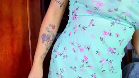 Snapshot of scarlleth_1 chatting on 11.05.25 scarllet online show from 11.05.25