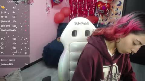 Scarllett online show from 02.26.25