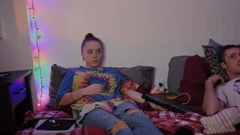 Snapshot of scarredthighs chatting on 12.15.25 ScarredThighs online show from 12.15.25