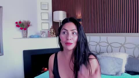 Snapshot of scarrlet_fox chatting on 04.30.26 Scarlet online show from 04.30.26