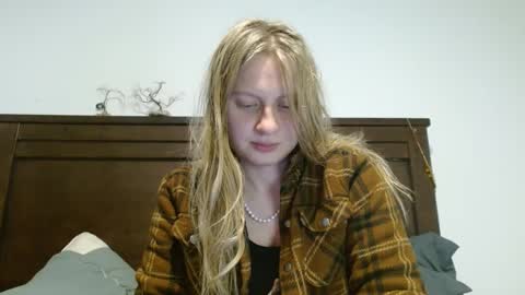 Snapshot of scartit chatting on 02.02.25 ScarTit Bernhard online show from 02.02.25