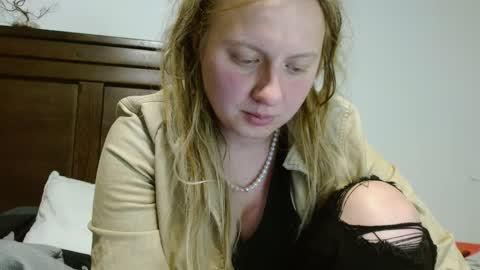 Snapshot of scartit chatting on 02.23.25 ScarTit Bernhard online show from 02.23.25