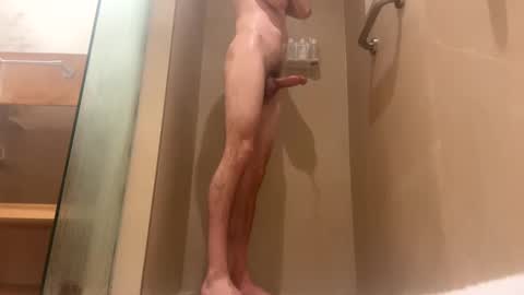 Skinny College Boy online show from 12.15.24