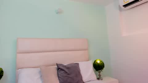 SCARLET online show from 02.27.26