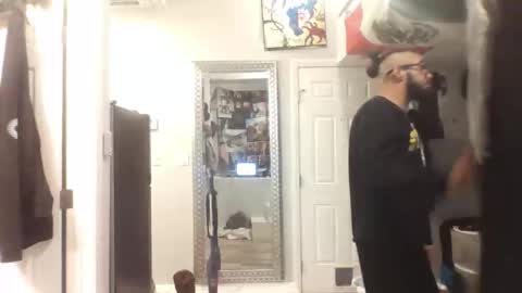 Snapshot of schemin10248 chatting on 11.10.25 schemin10248 online show from 11.10.25