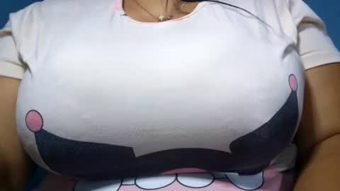 Snapshot of schoco_milf chatting on 07.30.26 mai latina online show from 07.30.26