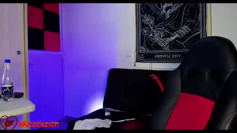 Alejandro help me to reach 200 thumps up online show from 11.05.25