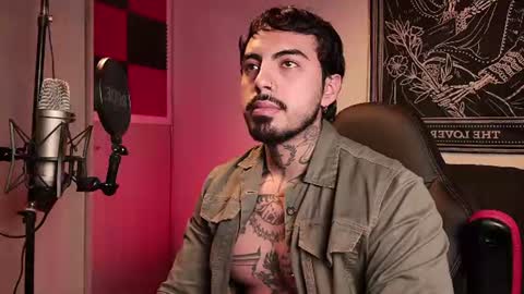 Alejandro help me to reach 200 thumps up online show from 06.21.26