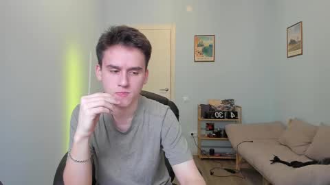 Snapshot of scooby_r chatting on 03.03.25 Thomas brunette and Alex blond online show from 03.03.25