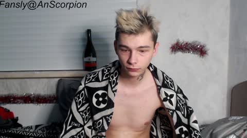 Snapshot of scorpion_250 chatting on 01.01.25 Scorpion 250 online show from 01.01.25