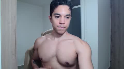 Snapshot of scott_brasher1 chatting on 01.10.25 Twitter Scott brasher1 Instagram Camiloestuardo2 online show from 01.10.25