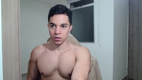 Snapshot of scott_brasher1 chatting on 01.27.25 Twitter Scott brasher1 Instagram Camiloestuardo2 online show from 01.27.25