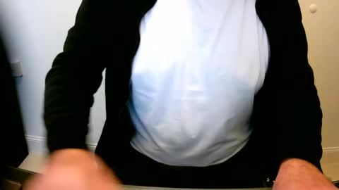 Snapshot of scotti30 chatting on 12.05.24 Scott online show from 12.05.24