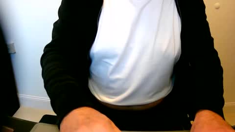 Snapshot of scotti30 chatting on 12.06.24 Scott online show from 12.06.24