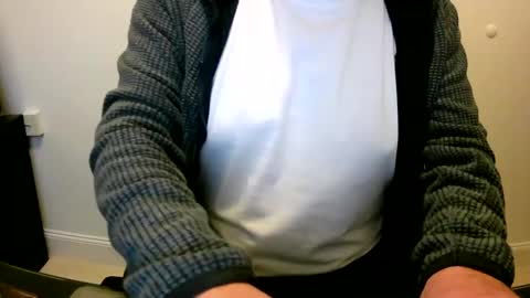 Snapshot of scotti30 chatting on 12.13.24 Scott online show from 12.13.24