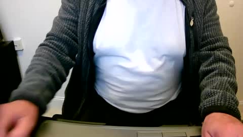 Snapshot of scotti30 chatting on 12.21.24 Scott online show from 12.21.24