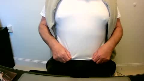 Snapshot of scotti30 chatting on 01.03.25 Scott online show from 01.03.25