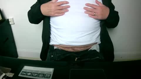 Snapshot of scotti30 chatting on 02.12.25 Scott online show from 02.12.25