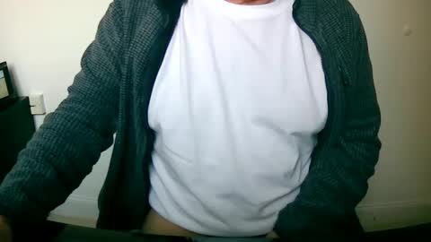 Snapshot of scotti30 chatting on 02.16.25 Scott online show from 02.16.25