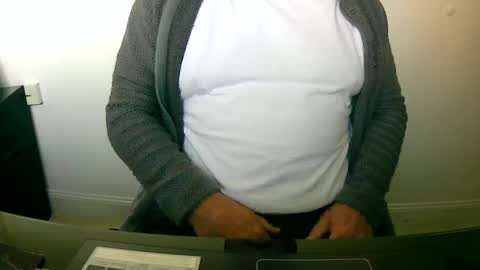 Snapshot of scotti30 chatting on 03.08.25 Scott online show from 03.08.25