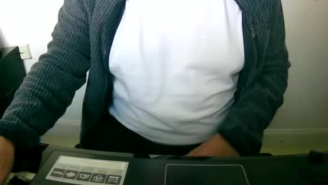 Snapshot of scotti30 chatting on 03.10.25 Scott online show from 03.10.25