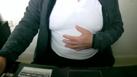 Snapshot of scotti30 chatting on 03.11.25 Scott online show from 03.11.25