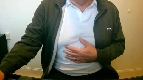 Snapshot of scotti30 chatting on 11.28.25 Scott online show from 11.28.25