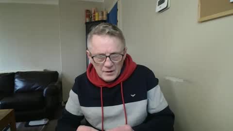 Snapshot of scottsman214 chatting on 02.14.26 James online show from 02.14.26