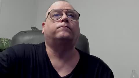 YourBannana1 online show from 03.03.25