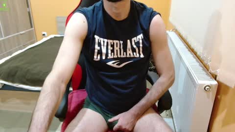 Snapshot of scotty_98 chatting on 02.12.25 scotty_98 online show from 02.12.25