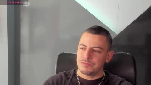 Snapshot of scotty_music chatting on 09.14.25 Ricardo online show from 09.14.25