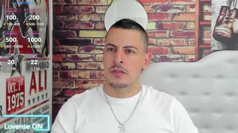 Snapshot of scotty_music chatting on 09.16.25 Ricardo online show from 09.16.25