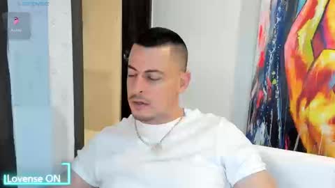 Snapshot of scotty_music chatting on 09.27.25 Ricardo online show from 09.27.25