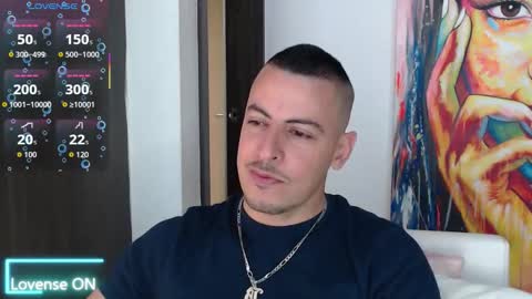 Snapshot of scotty_music chatting on 10.28.25 Ricardo online show from 10.28.25