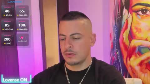 Snapshot of scotty_music chatting on 12.03.25 Ricardo online show from 12.03.25