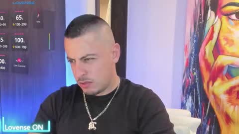 Snapshot of scotty_music chatting on 12.16.25 Ricardo online show from 12.16.25