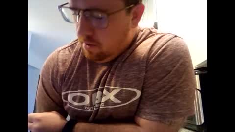 Snapshot of scottyknows101 chatting on 10.28.25 scottyknows101 online show from 10.28.25